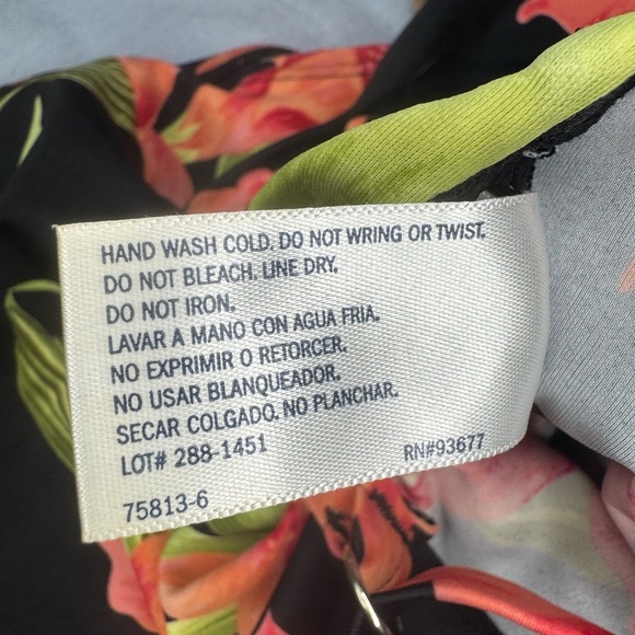 St. John's Bay Floral One Piece Swimsuit Size 10. - Picture 14 of 14